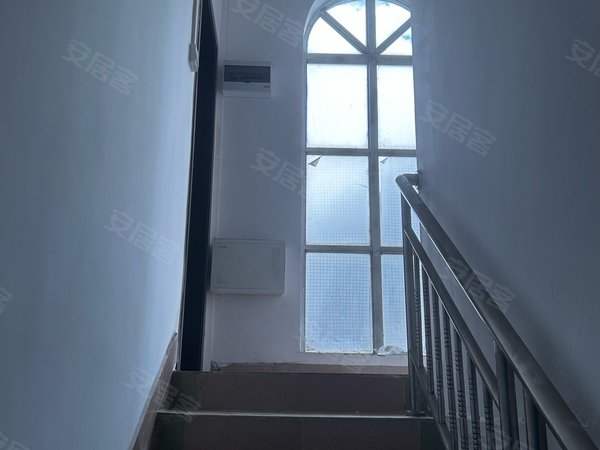 肇庆端州新东77区别墅77区别墅 5室3厅3卫出租房源真实图片