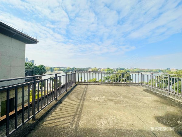 东莞房产网>东莞二手房>道滘二手房>道滘城区二手房>君汇半岛(别墅)>