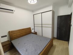 台州椒江下陈天璟御府4室2厅2卫,精装修有车位,包物业费3400一月看房出租房源真实图片