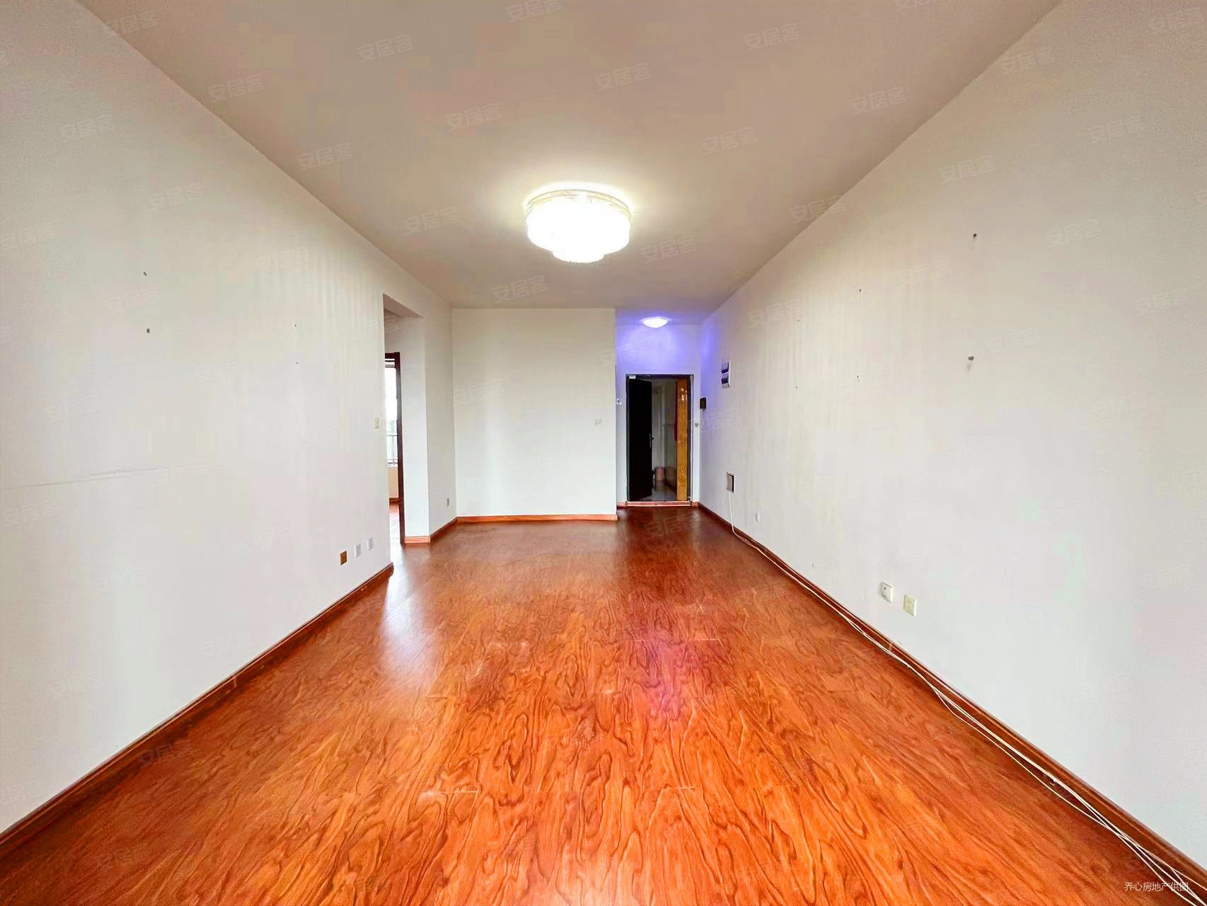 太原房产网>太原二手房>万柏林二手房>千峰南路二手房>公园伍号>1706