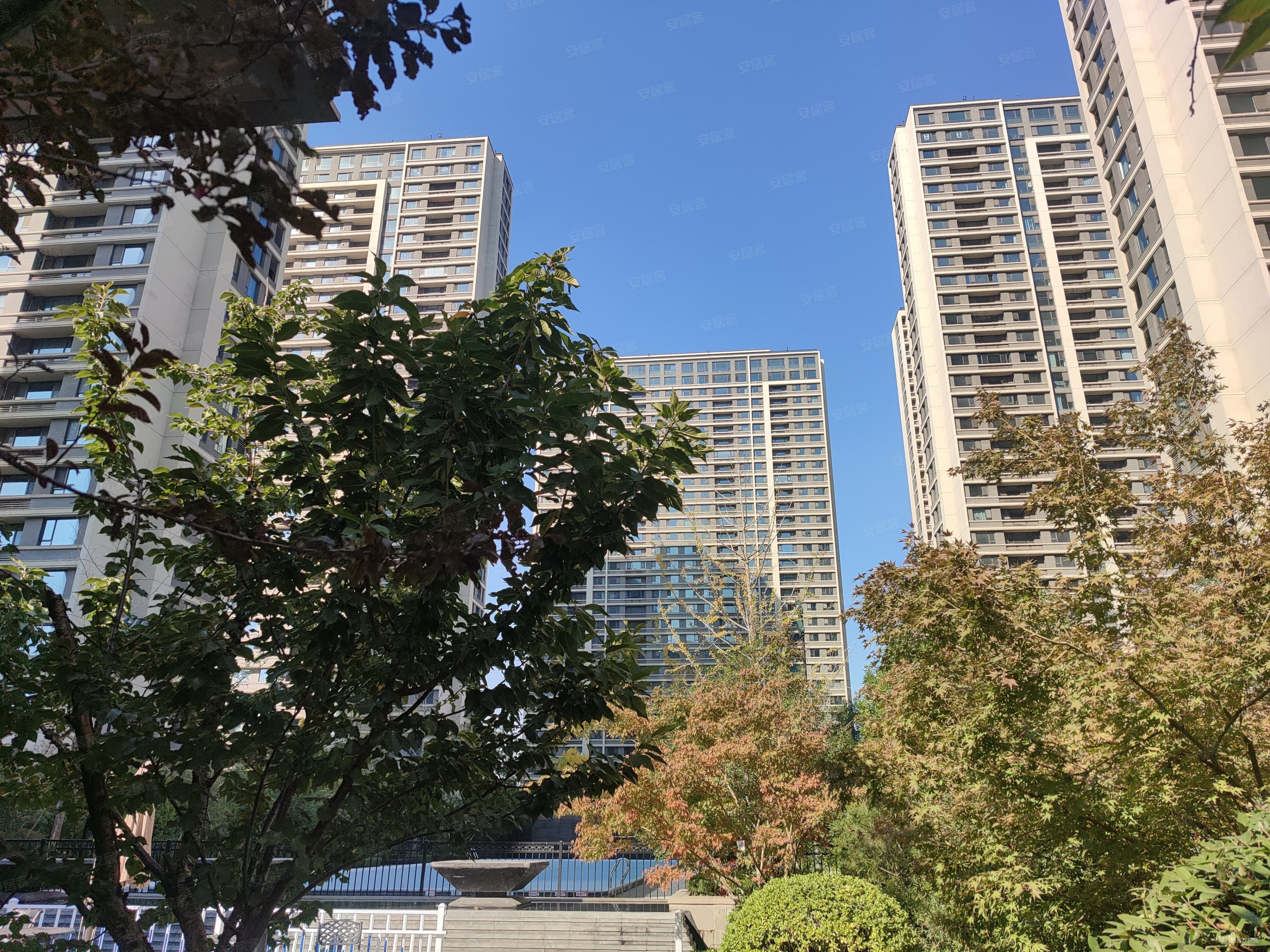 绿城百合花园