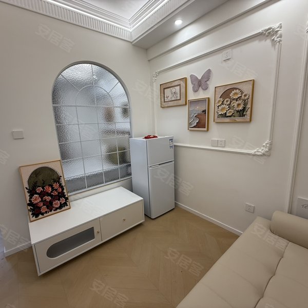 合租｜无中介看房免费！湖南工商大学 白鸽咀地铁口 押一付一可短租！