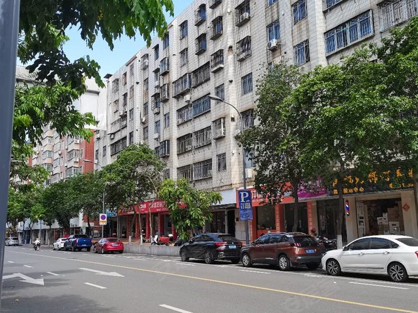 泉州惠安螺城镇木器厂商住区本套房地殷好近惠一中环境不错.