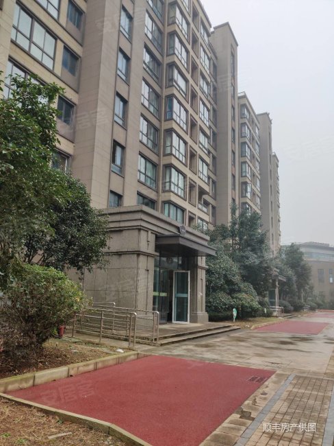 万悦城一期精装三房105平85万