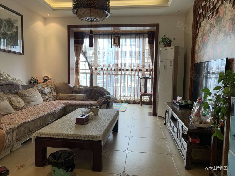 崇州羊马新城西蜀御景精装套二有一个车位房东大降价