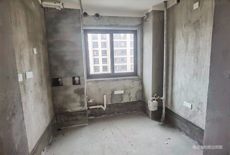 江浦街道 双卫 中间好楼层 近地铁 次新房 满二 正规商品房,保利云禧