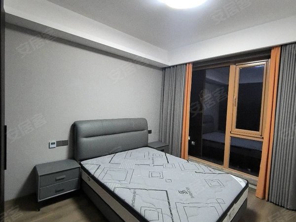 金华东阳横店秦王公馆秦王公馆大3房带衣帽间!精装修!品牌的家具家电齐全!拎包入住出租房源真实图片