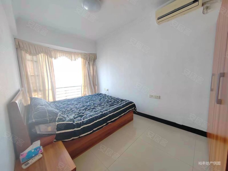 金逸雅居 3 房  108 方 品质小区 安全性高 交通便利