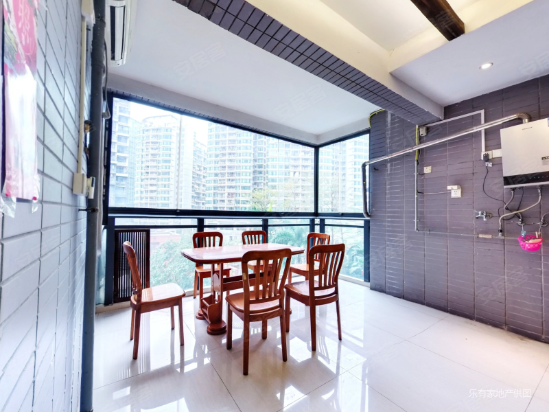 宝体地铁口南北通透四房,君逸世家参考价以下300万,10xx