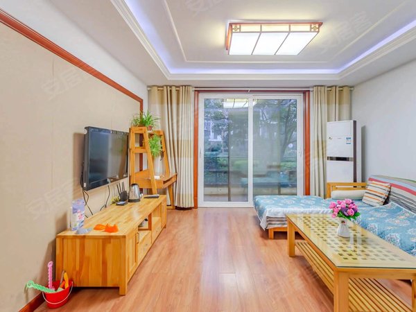 日照东港山海天教授花园三期教授花园三期精装一楼带院子 三室两厅两