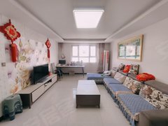 巴音郭楞库尔勒新市区新汇嘉旁三室两厅一卫精装修家具家电齐全1600一月拎包入住出租房源真实图片