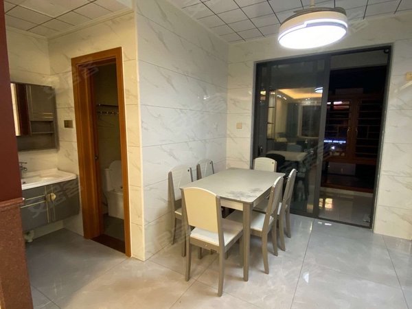 泉州泉港山腰街道名仕华府名仕华府中高层四房出租出租房源真实图片