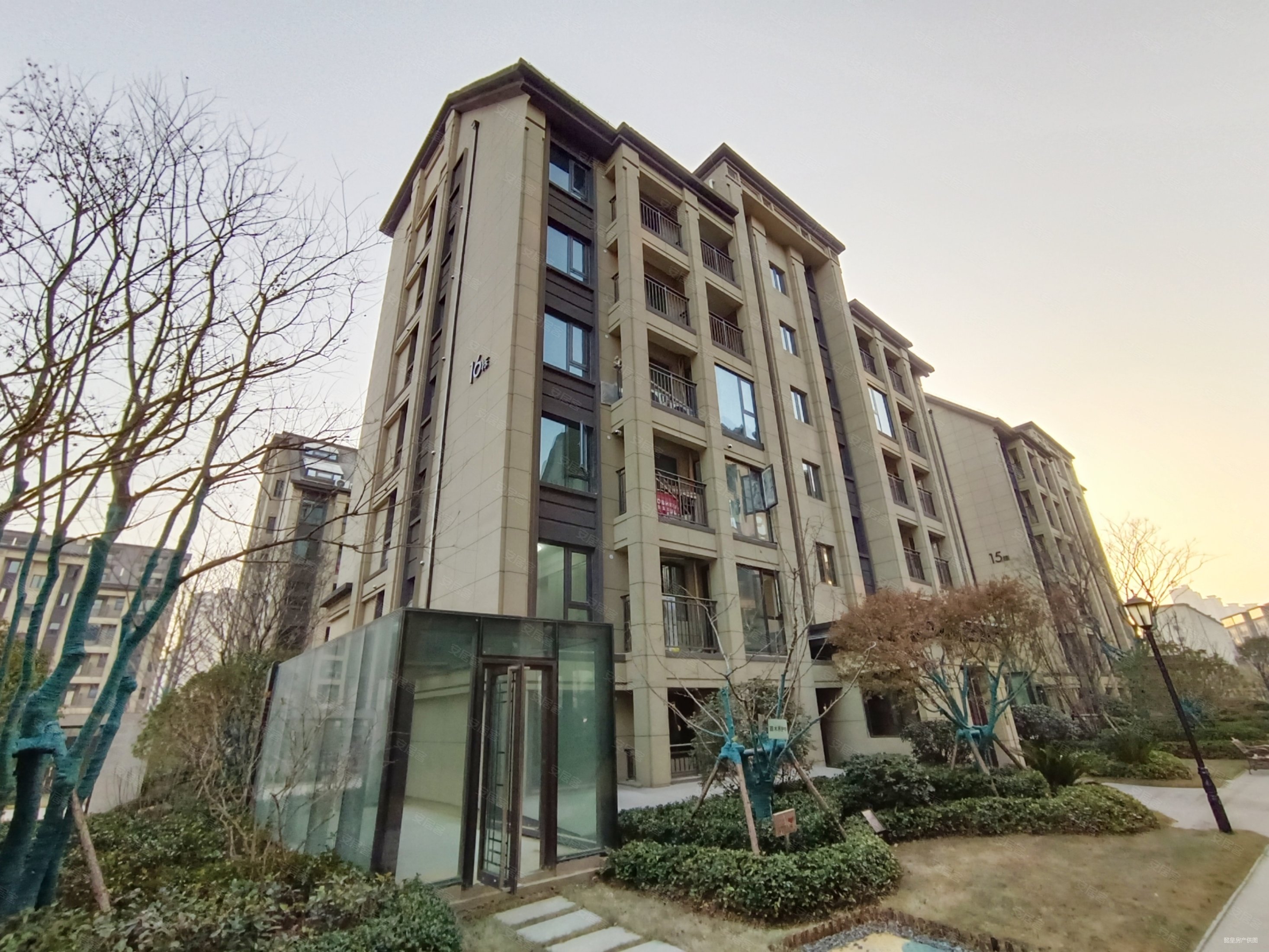 捡漏应天门景区旁保利林语溪四室花园洋房带50平私家花园