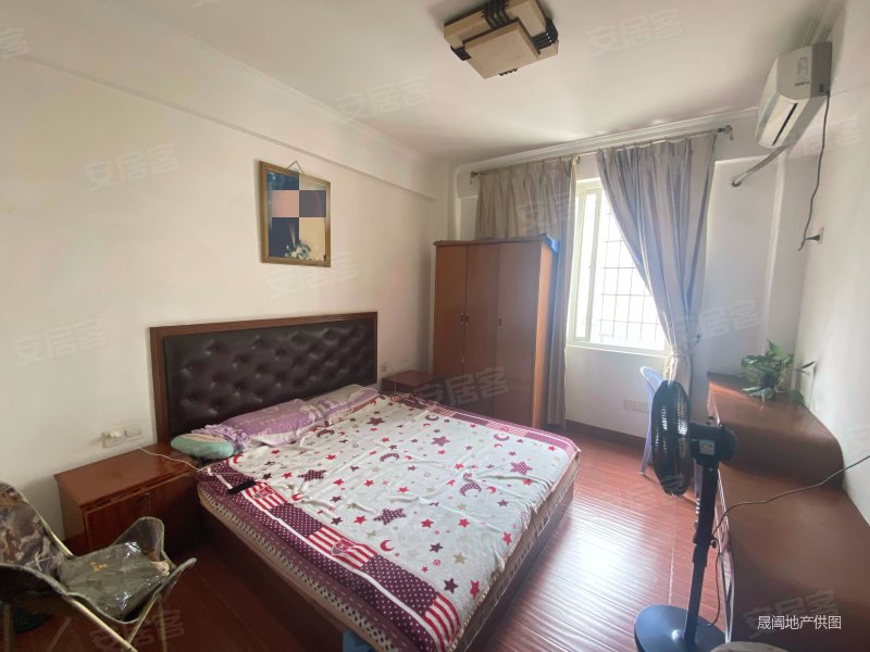 地铁口怡家园精装大3房2卫10106平仅售1795