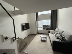 大连中山东港可短租 月付 港湾地铁口 精装loft 可养宠物 楼下超市出租房源真实图片
