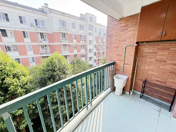 近三江汇 三江花园 朝南主卧 原始