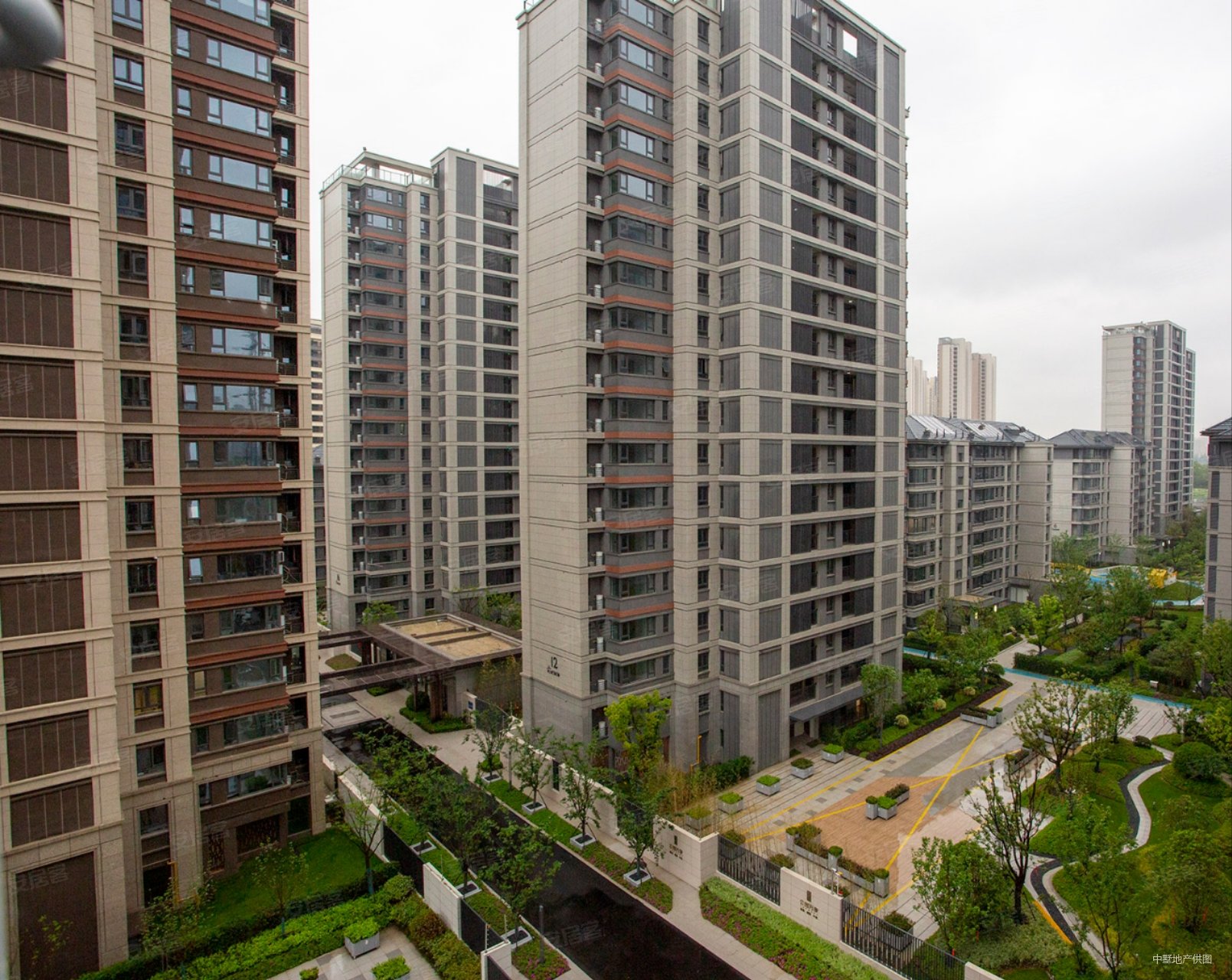 公园万象 产权清晰 精装可拎包入住  南北通透