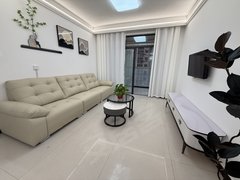 亳州谯城亳州万达广场万达旁学府家园，两室加衣帽间，精装修，南北双阳台实拍图可月付出租房源真实图片