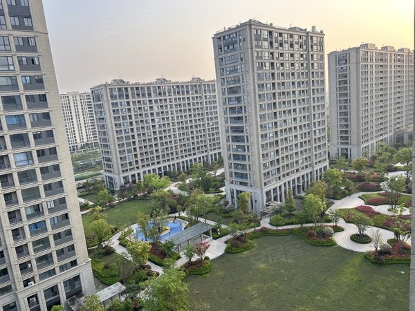 杭州钱塘义蓬义府名苑(二期)押一付一,义府名苑一室一厅带阳台,独厨独