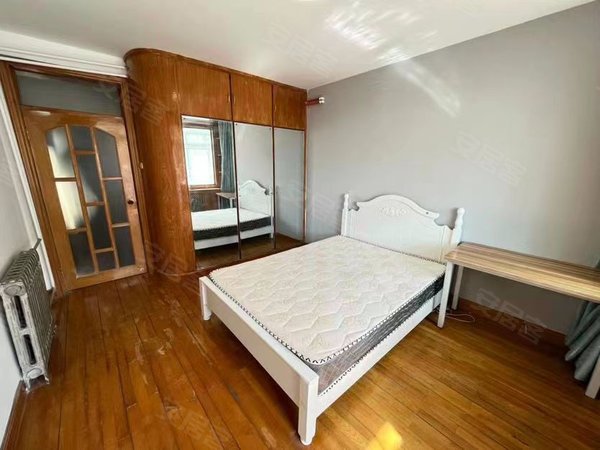 青岛市南市南周边海怡半山海怡半山 3室1厅2卫 南北通透 电梯房 配套