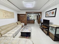 庆阳西峰西峰城区新团结!城中央!精装三居室!拎包入住!看房方便!停车方便!出租房源真实图片