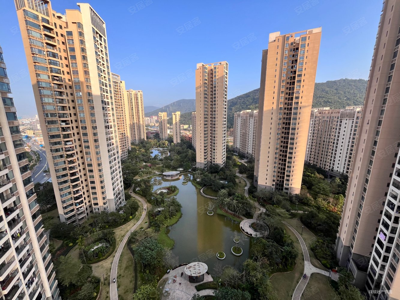 新上华发水岸二期南向横厅三居室精装修保养好随时看