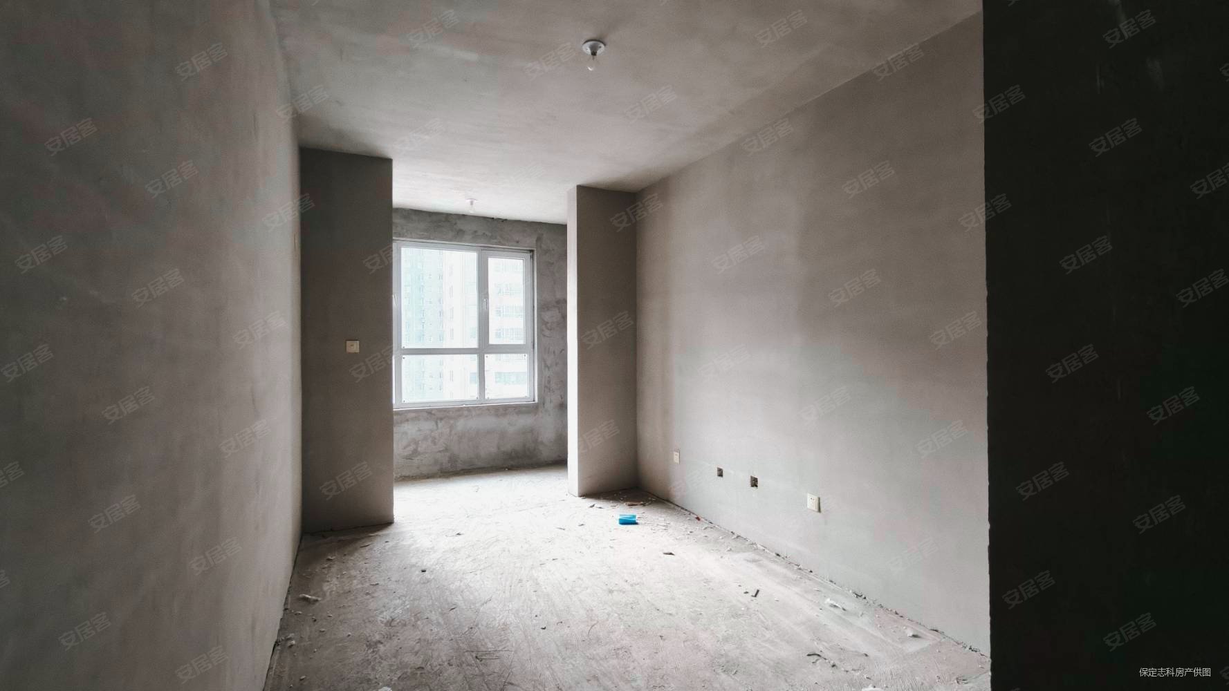 丽景华庭3室2厅2卫165㎡南北131万