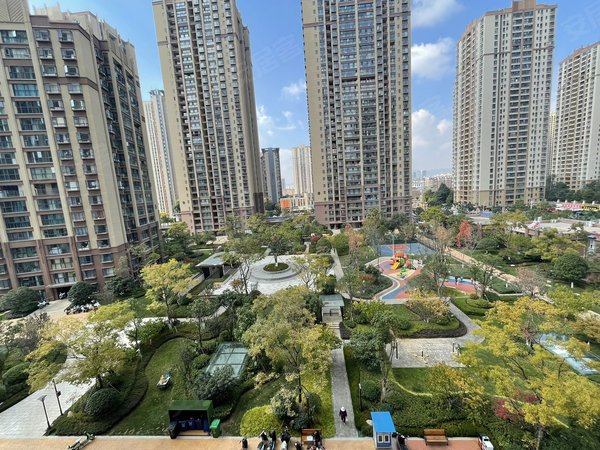 润城八区精装三室两卫带家具家电出租,可月付,西山租房-昆明58安居客