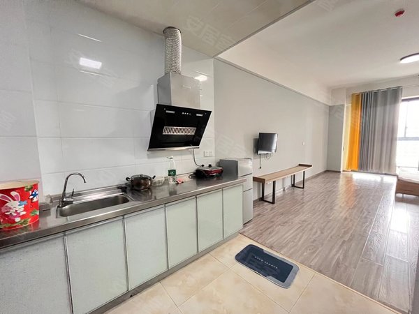 马鞍山当涂阳光城东誉城soho中央湖景公寓东誉城公寓 家电齐全,拎包