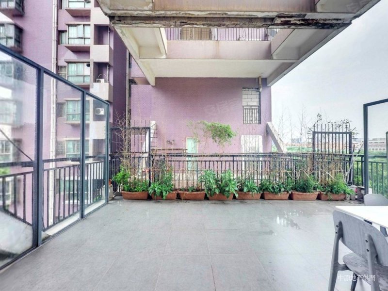 送40平空中花园 再送一个书房 全新装修四房两卫,中城康桥紫郡花园