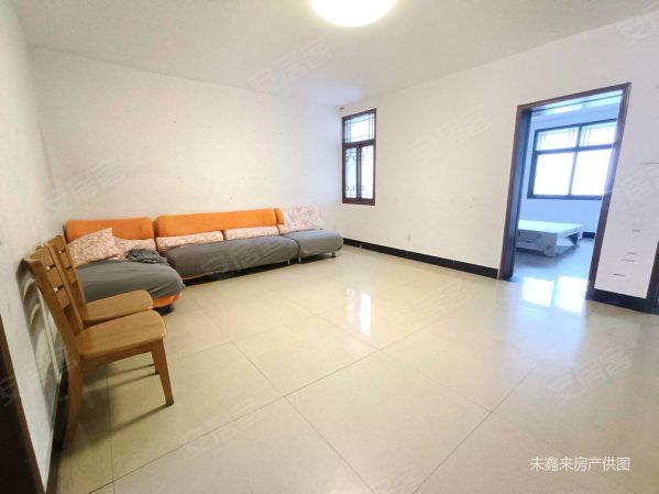 急售49w实验运中瑞金公寓大三室送储藏室