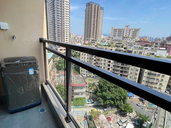 深圳布吉长龙长龙新村长龙新村 精装单间一房带阳台1300可押一付一