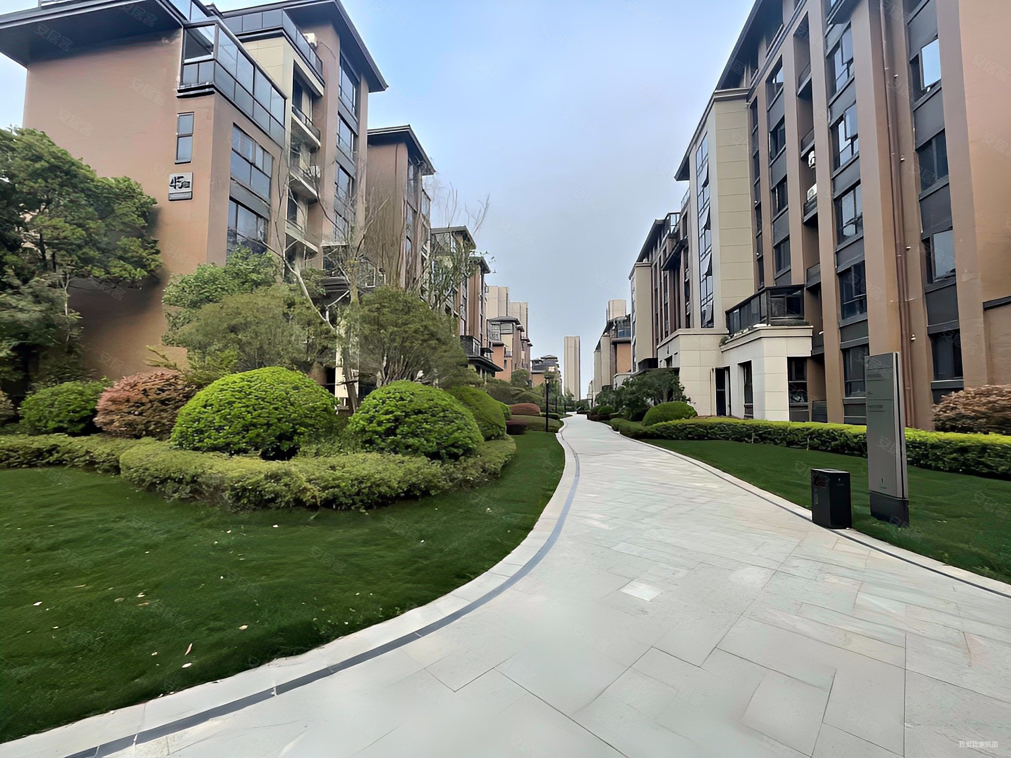 新力金沙湾3室2厅2卫111.1㎡南北170万