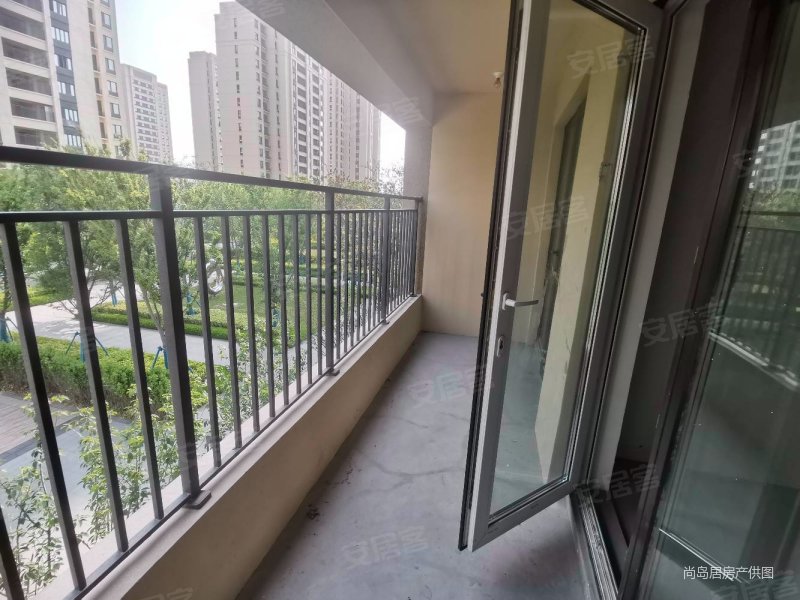 旭辉银盛泰星韵城(二期)3室2厅2卫108㎡南北95万