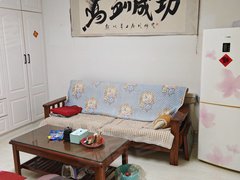 鹤岗南山鹤岗矿务局职工大学九洲A区宜佰家超市附近4楼55平租一年6500元家具家电齐全出租房源真实图片