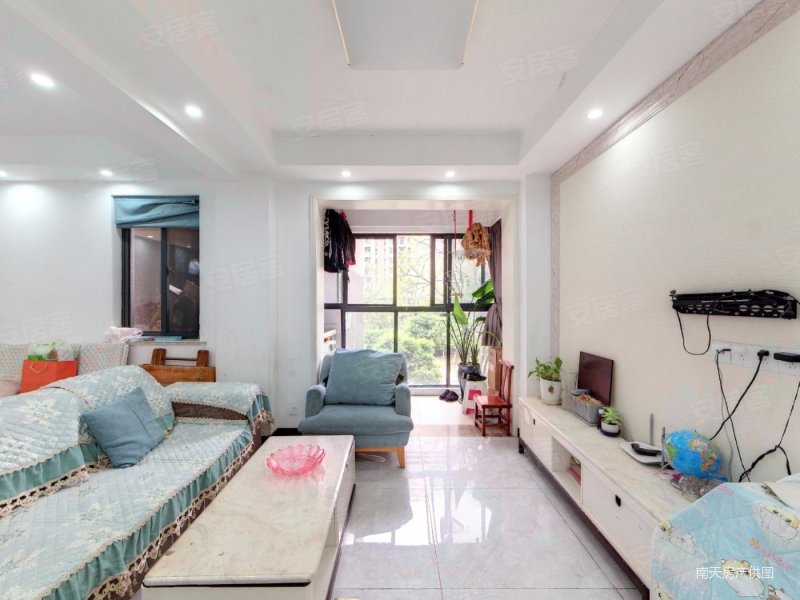 东方丽都交通便利双卫近地铁精装可拎包入住电梯房