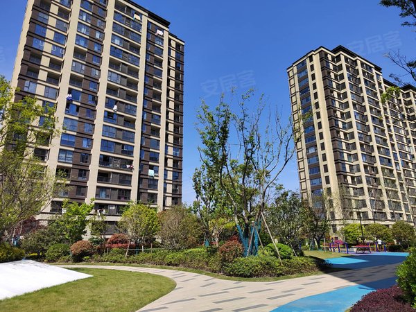 宁波余姚余姚市区兰墅公寓(三期北区)万达商圈姚江学校旁,兰墅公寓