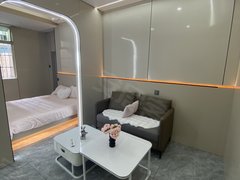 海口龙华海垦农垦滨涯路 大马路边不走巷 金山小区 农垦中学 精装奶油风出租房源真实图片