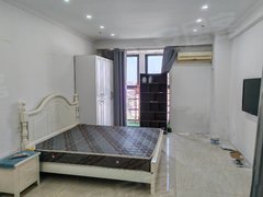 沭阳沭城上海中路蓝天公寓9楼1300一个月，押一付一出租房源真实图片