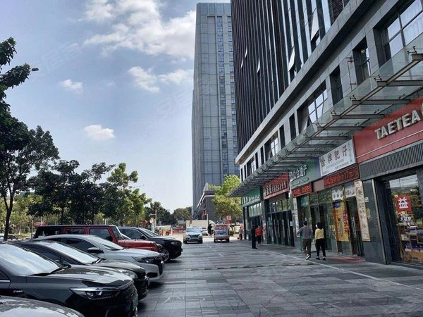 深圳龙岗平湖华南城青创 华南城青创享受不只时间还有足够空间出租