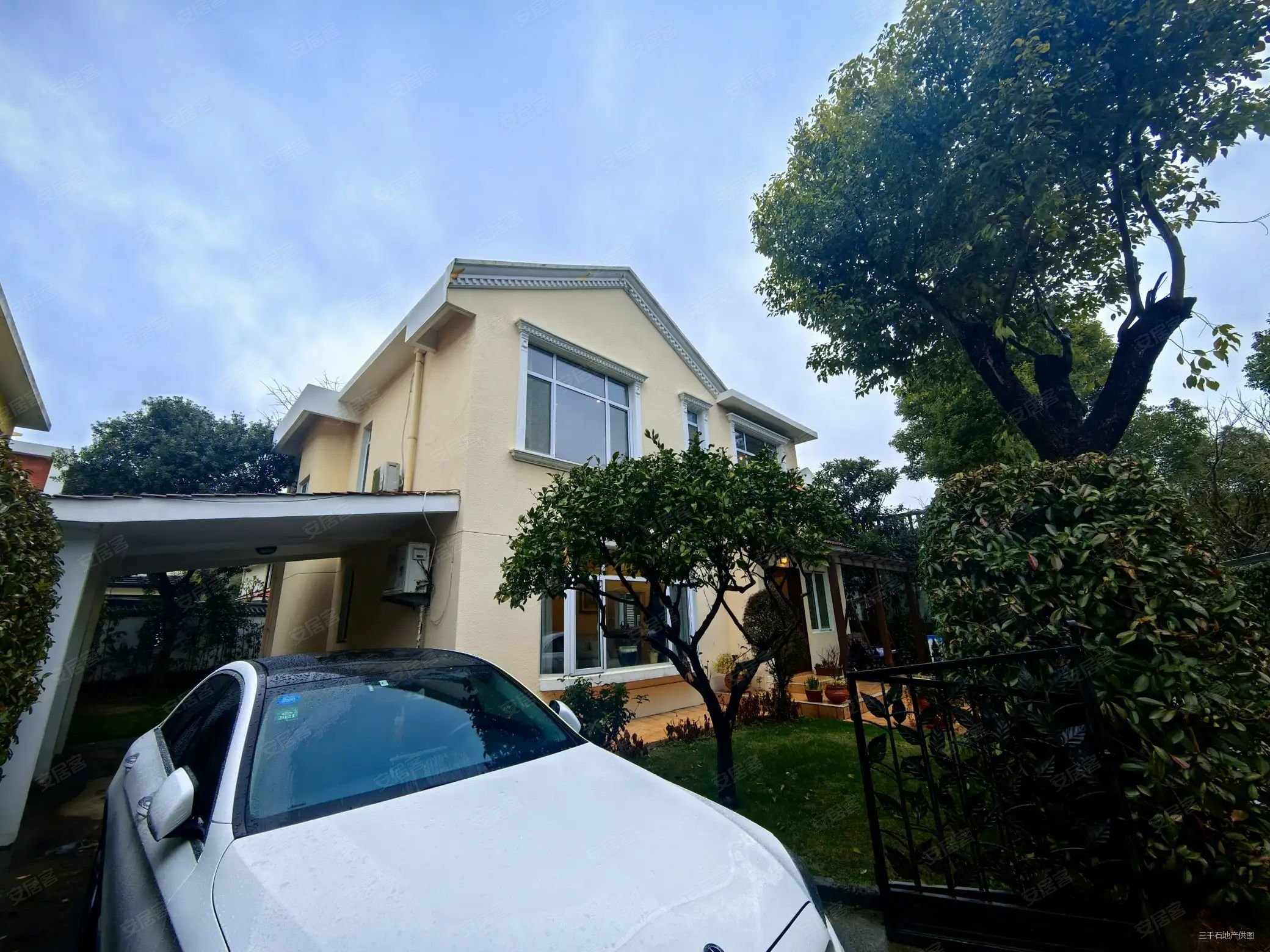 久事西郊花园别墅