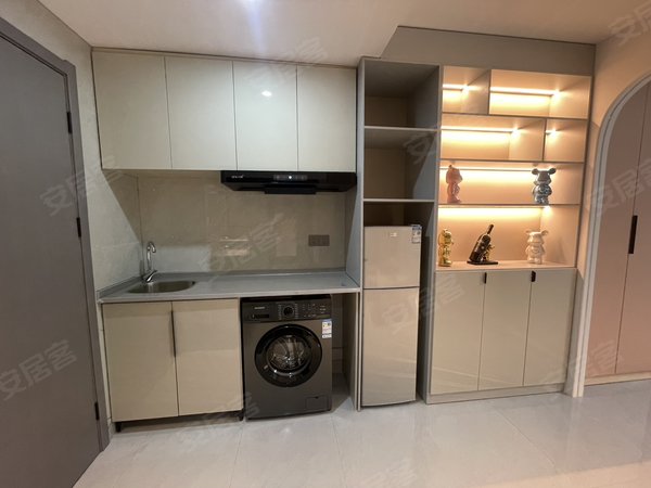 金华东阳东阳江北湖田小区湖田 西范 山口  附近 押一付一豪华装修 智能投影房带电梯出租房源真实图片