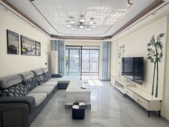 桂林七星玉满大酒楼七星区高端楼盘 漓江郡府 全屋精装三房 带三个阳台 随时看房出租房源真实图片