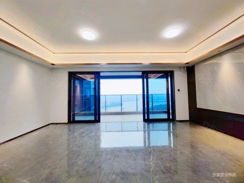 海珠江景房 中海观澜府 南北通透 精装四房 购物方便 次新房