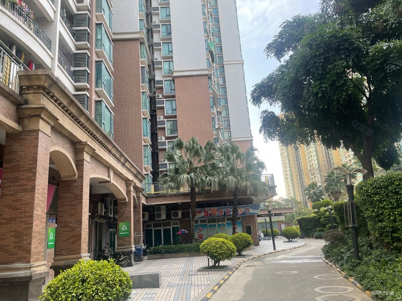 广州房产网>广州二手房>白云二手房>黄石二手房>金碧新城>