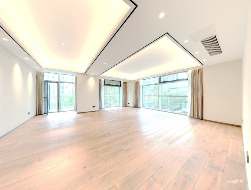 柏丽澜庭奥帆旁有钥匙200万新装未住出国急售