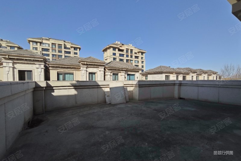 首开琅樾(别墅)4室2厅4卫385.58㎡南北2895万