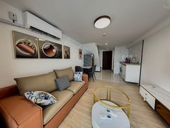 6月2日拍摄 龙光玖龙台公寓 一房一厅 家私电器齐全拎包入住