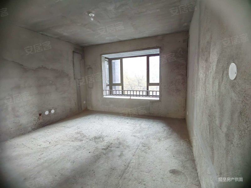 翡翠庄园3室2厅1卫125.37㎡南北100万