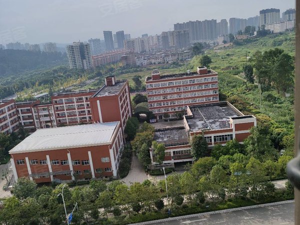 昆明安宁安宁市区光明家园嵩华学校旁,南北通透,110平三房两厅,部份